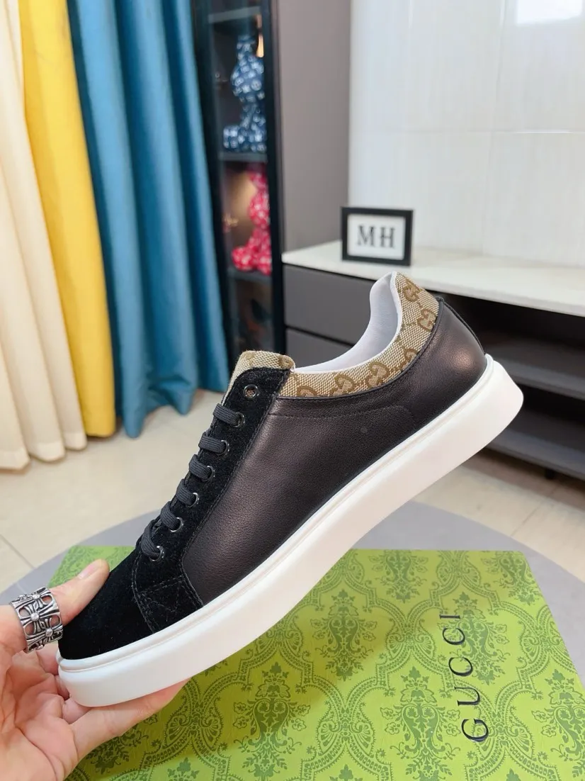 Factory price 440🌹🌹GUCCI [Gucci] New high-end brand of men's shoes, the latest fashionable casual men's shoes, trendy and versatile style, relaxed and sporty style, uppers imported from Italy, first-layer cowhide, genuine leather lining and ultra-fine workmanship. Original personalized fashionable rubber wear-resistant outsole, light and comfortable on the foot, size 38-44
